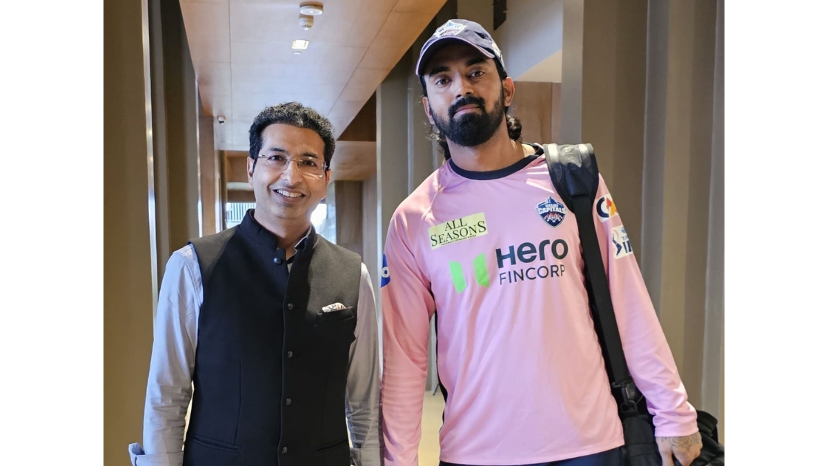 <div>KL Rahul & Team Arrive at The Centrum Lucknow, Welcomed by Film Producer Sarvesh Goel</div>