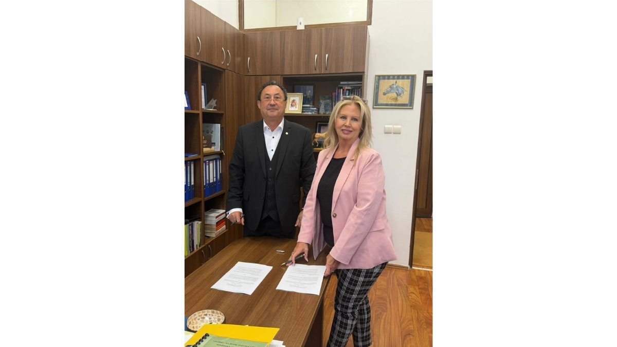 Washington University Signs MOU with Romania’s Center for Zoonoses and Food Safety Research