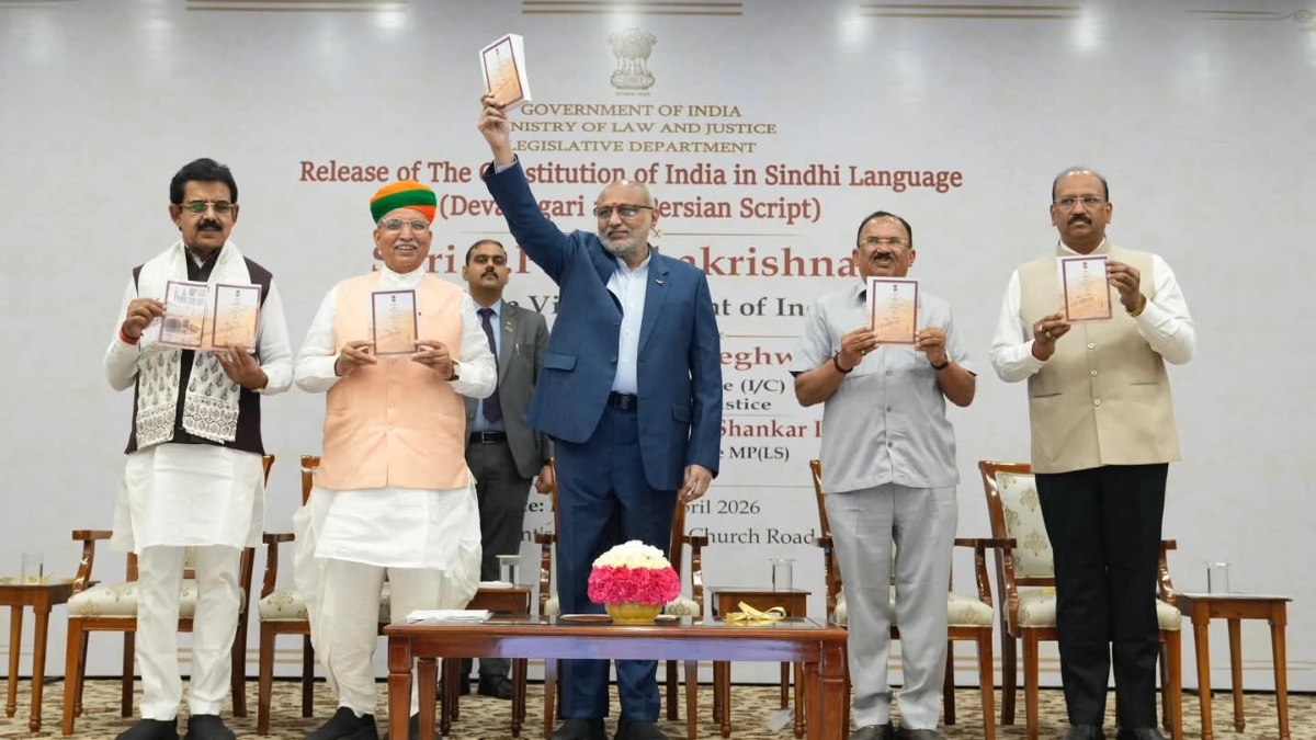 MP Shankar Lalwani Joins Pavan Sindhi in Celebrating Vice President’s Sindhi Constitution Release